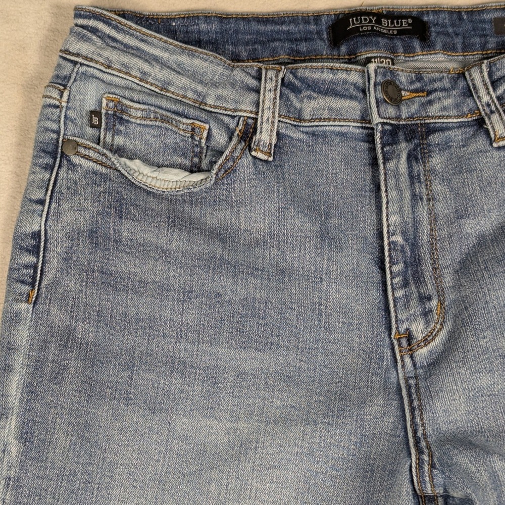 Judy Blue Wide Leg Crop Jeans Medium Wash Raw Hem Size 11/30 JB88291